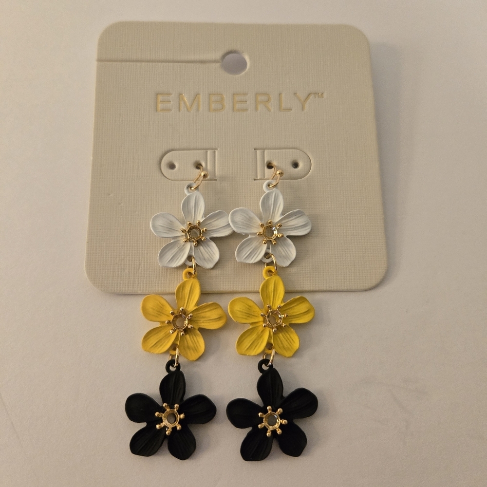 Emberly New Gold Tone "Daisy Glow"‎ Pierced Dangle Earrings White/Yellow/Black